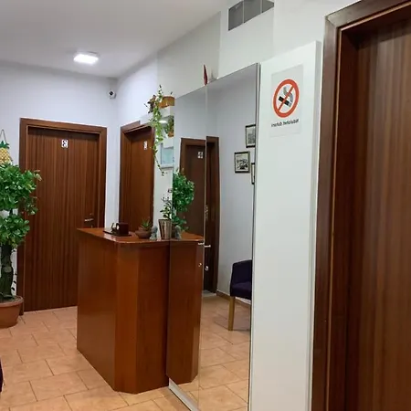 De Rada Τίρανα