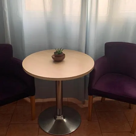 招待所 De Rada 3*