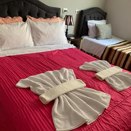 招待所 De Rada 地拉那